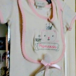 Brand New Baby Girls Gift Set 6- 9 months