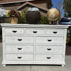 White Rustic Solid Distressed Wood Dresser Chest of Drawers Furniture Excellent Condition
