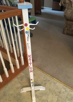 Little girls coat tree