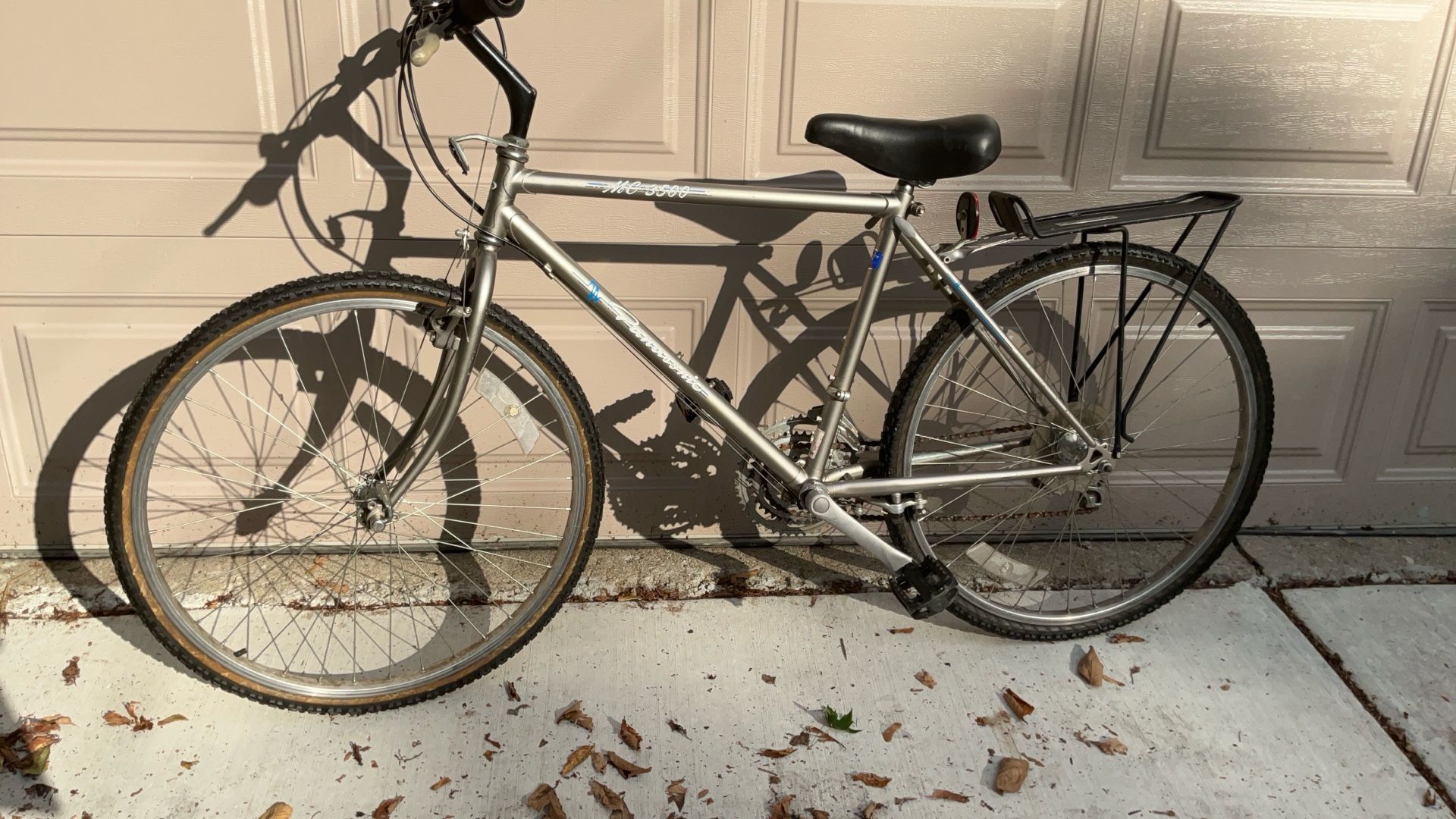 Mountain Bike: Panasonic Mountain Cat 3500 