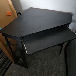 Corner Desk 