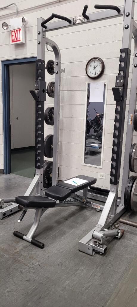 Squat Rack Hammer Strength