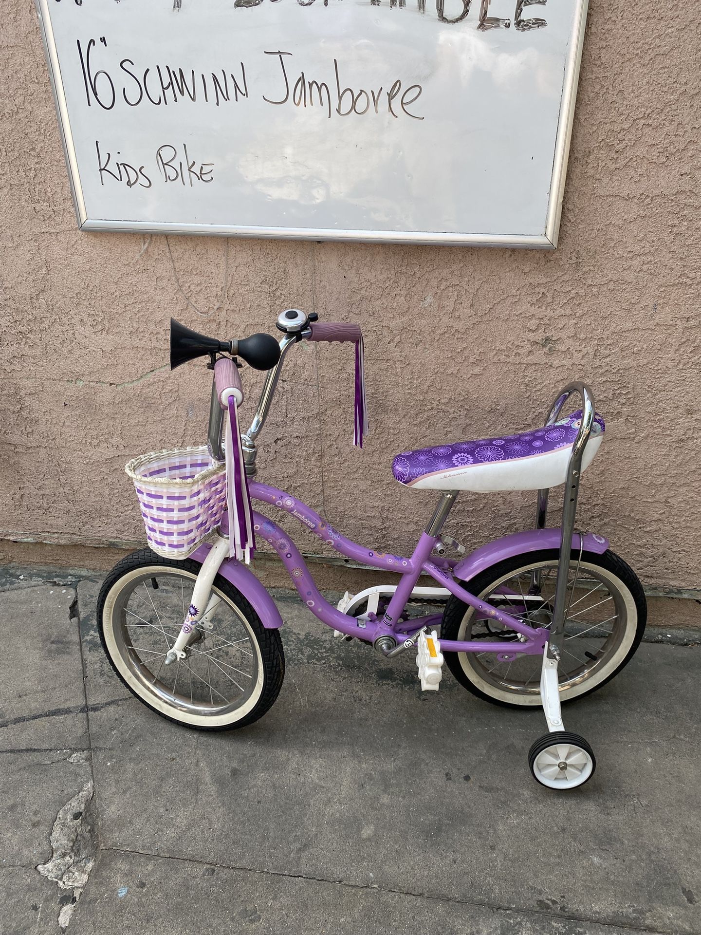 Schwinn Jamboree 16” Bike