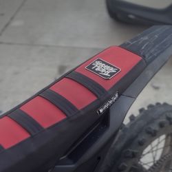 Strike Shadow 60v Trading For Talaria Or Emote 