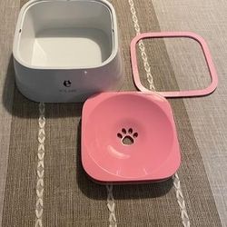 ELS  PET  Dog Water Bowl No-Spill:

