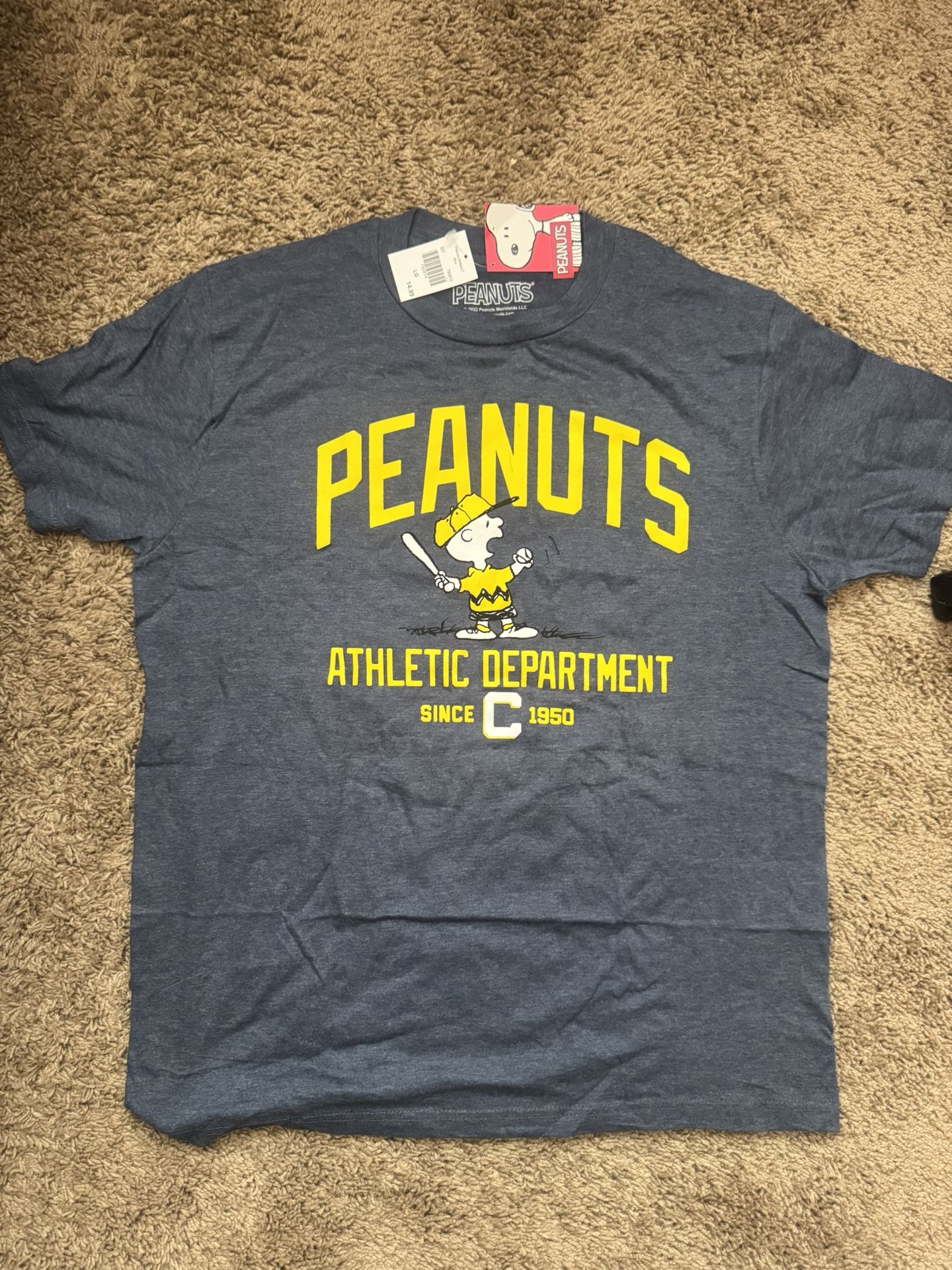 T-shirt Peanuts Athletics Size Large -new With Tags