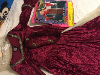 Halloween costume lady gwenhyfar