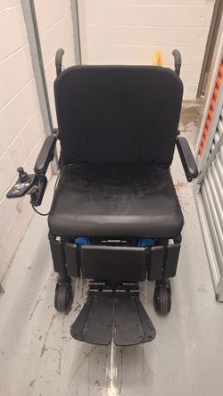 Electric Wheelchair