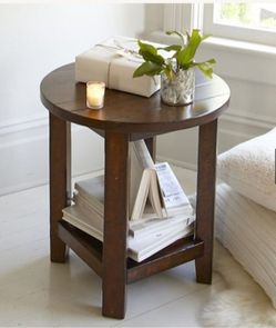 Pottery Barn Benchright Round Table