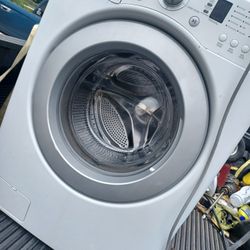 LG front load washing machine 20 cycles works.Good 90 day, warranty.I fix and sell washers and dryers