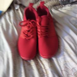 New GIrls Sneaker red Size 2
