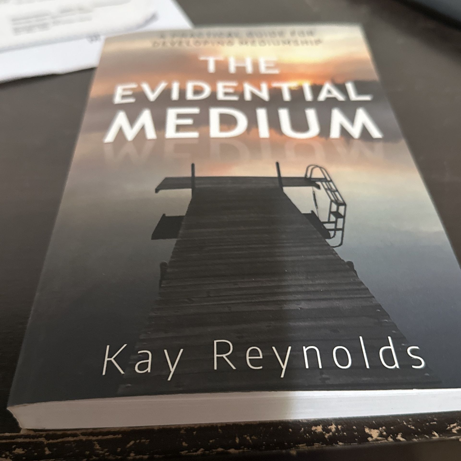 The Evidential Medial Medium