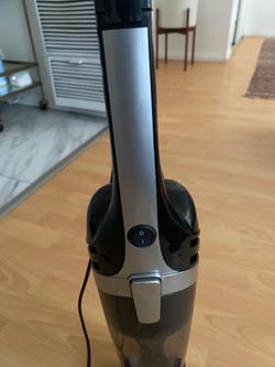 Vacuum (compact)