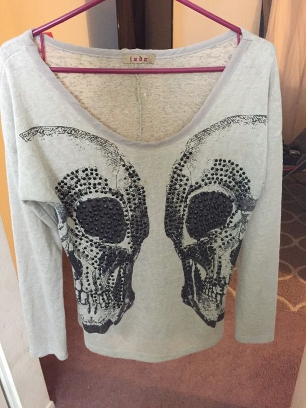 Brittanya 187 sweater/top