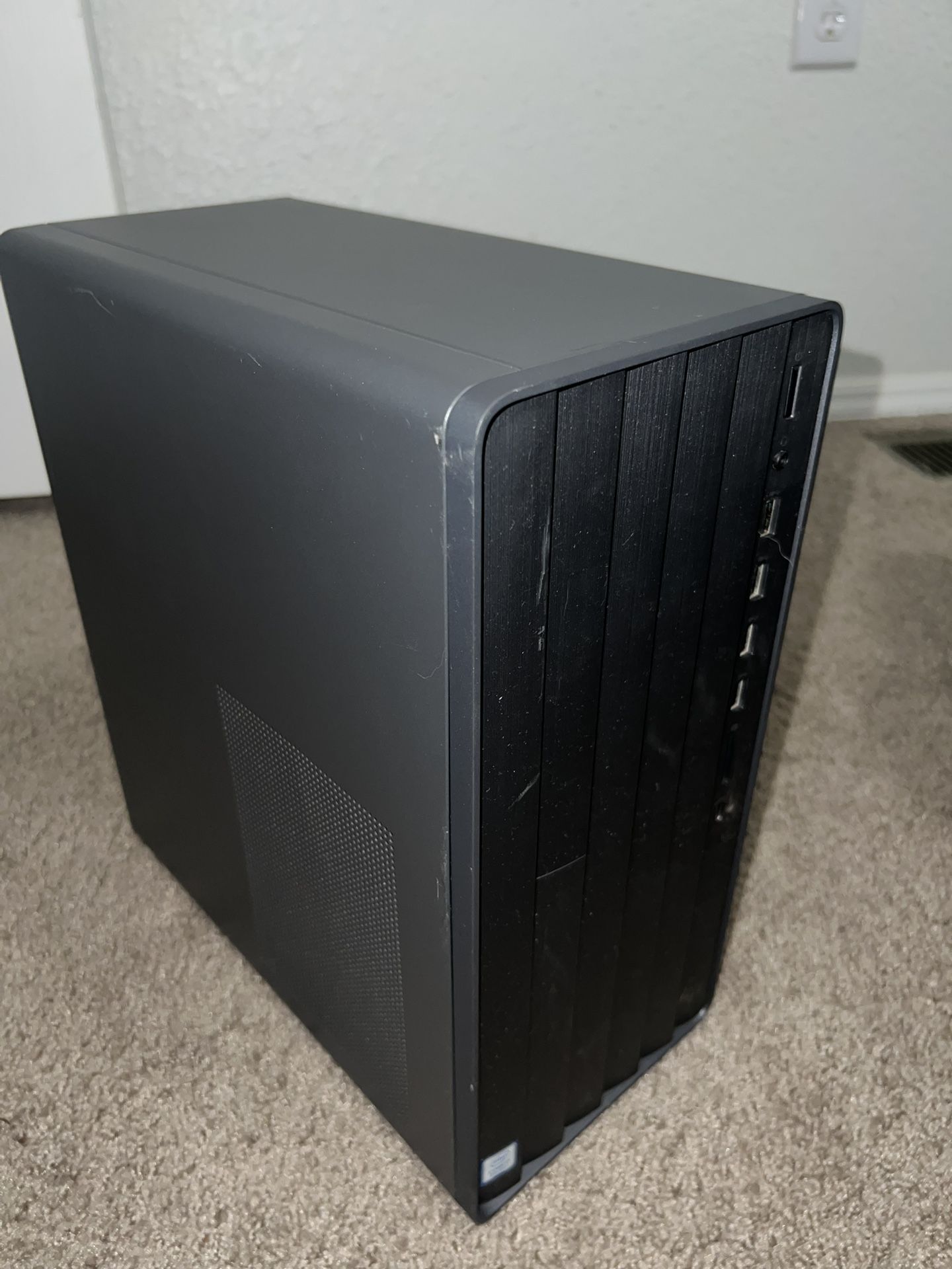 HP Envy Desktop w/Monitor