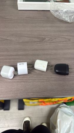 USB Wall Charger Adapters Lot of 4