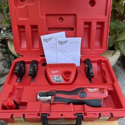 Milwaukee M12 Press Tool Kit ( Read Description Below )