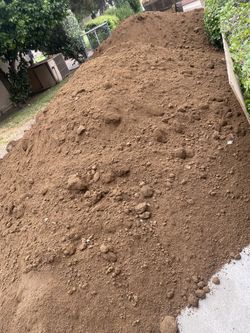 free clean dirt and delivery !