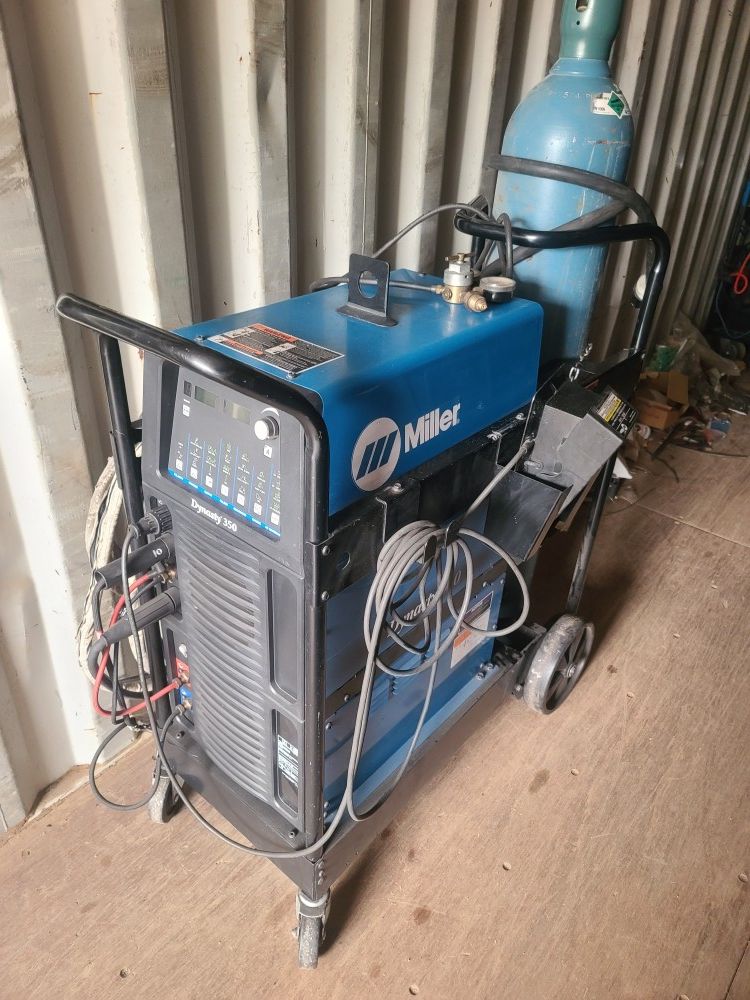 Miller Dynasty 350 Tigrunner AC/DC welder with large full bottle for