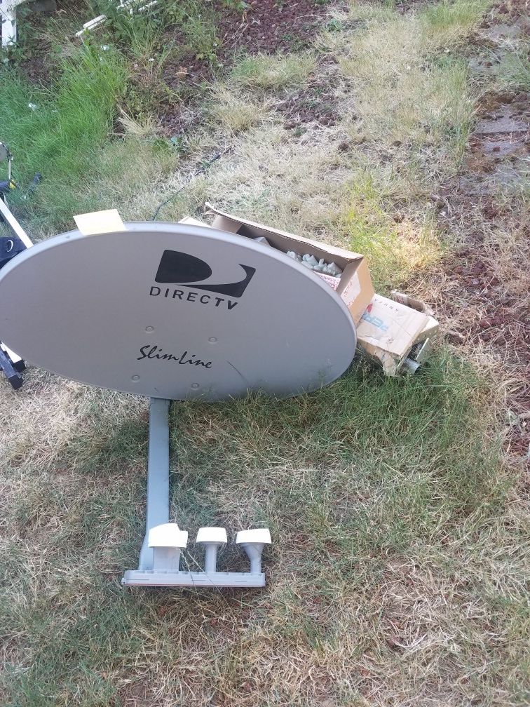 DIRECT TV SATELLITE DISH SET-UP W/ TRIPOD & ALL