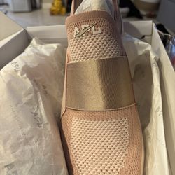 Men’s Athletic Shoes 