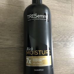 Lot Of 6 Tresemme Shampoo