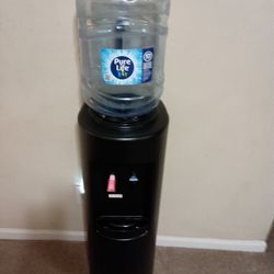 Water Dispenser 