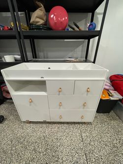 White Baby Changing Table Dresser
