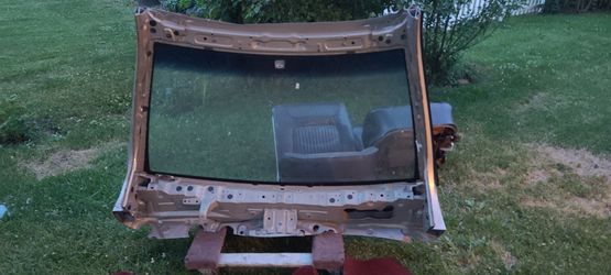 98-Lexus gs windshield