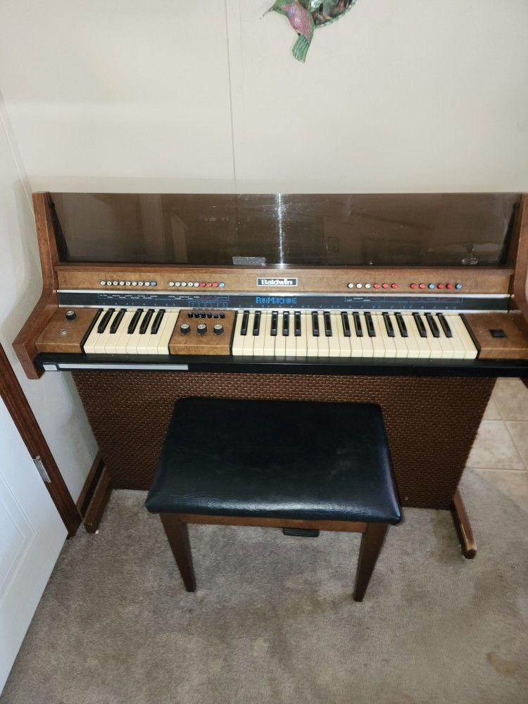 1974 Baldwin FunMacine Organ