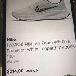 New Nike Size 7.5 Women 