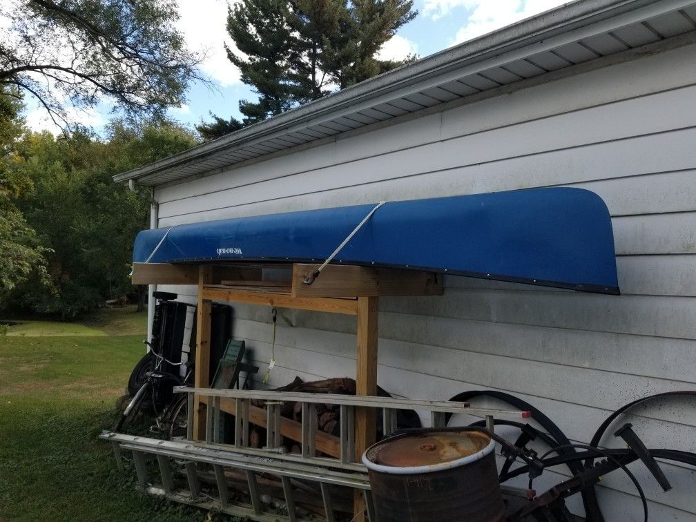 17 Wanona Sundowner Canoe