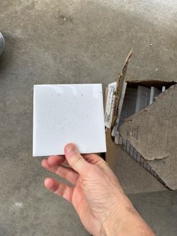 Dal Tile 0100  white 4x4 tile