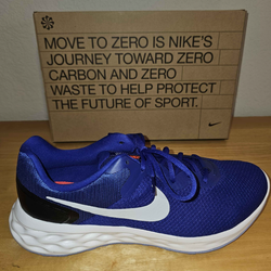 NIKE REVOLUTION 6 (SIZE 13)