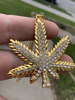 Awesome pendants and chain