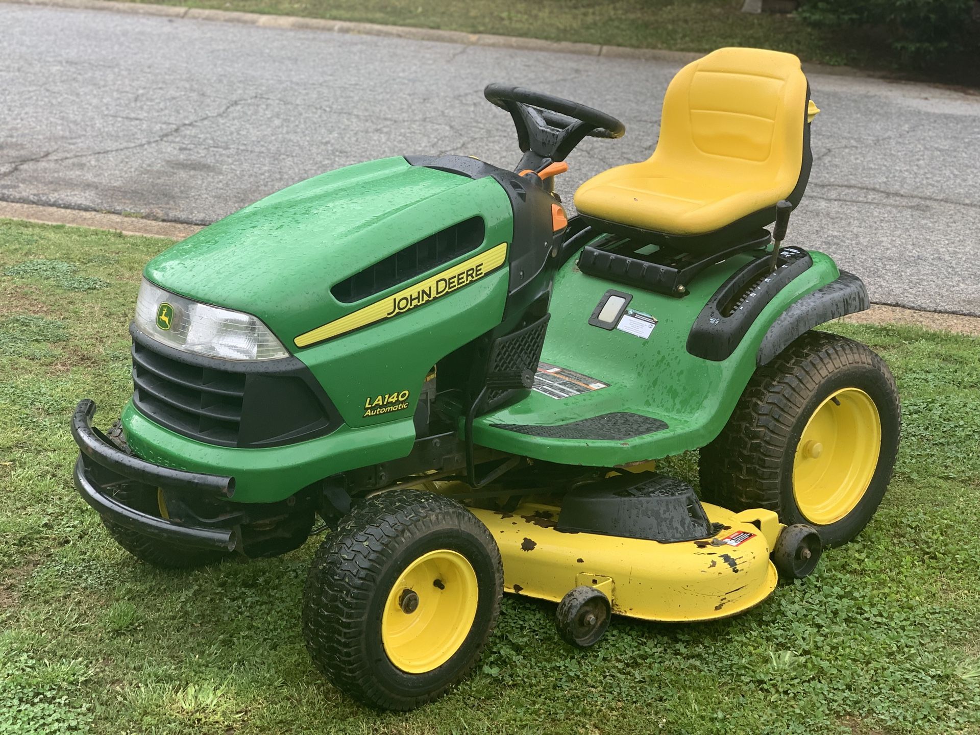 John Deere la140 riding lawn mower for Sale in Snellville, GA OfferUp