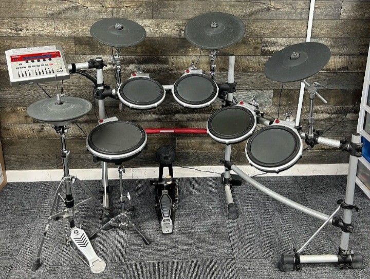 Yamaha Electric Drum Set