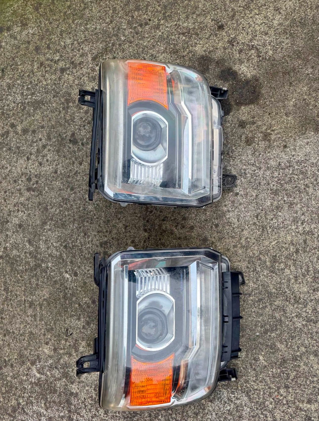2014-2018 GMC Sierra/Denali Headlights Pair OEM