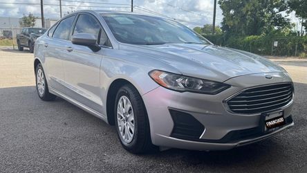 2019 FORD-FUSION
