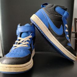 Nike Court Borough Mid. Black/Blue. Boys Size 1Y. Girls Size 2.5. DM8873-001.