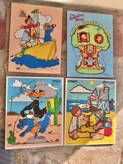 Vintage Puzzles Berenstain Bears, Daffy Duck Looney Tunes, Alvin and the Chipmunks, and Beach
