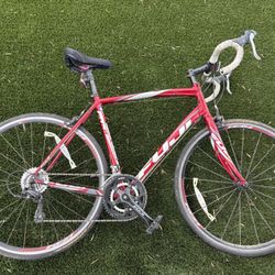 2014 Fuji Sportif 1.5 Road Bike