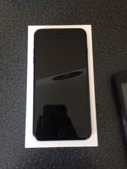 iPhone 7 Plus 128 GB ATT