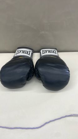 Everlast Boxing Gloves. Item No 983 (Shopgoodwill)