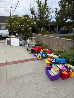 Yard Sale EVERYTHING IS $1