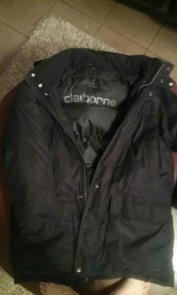 Mens Claiborne downfill blend coat.