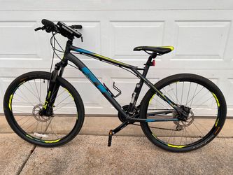 GT Aggresor Pro Mountain Bike Size Large