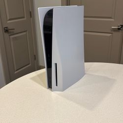 PlayStation 5 Standard Disc with Controller