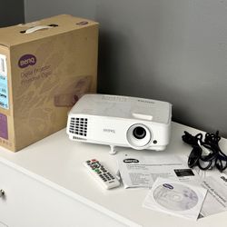 BenQ DLP Video Projector (MS524)