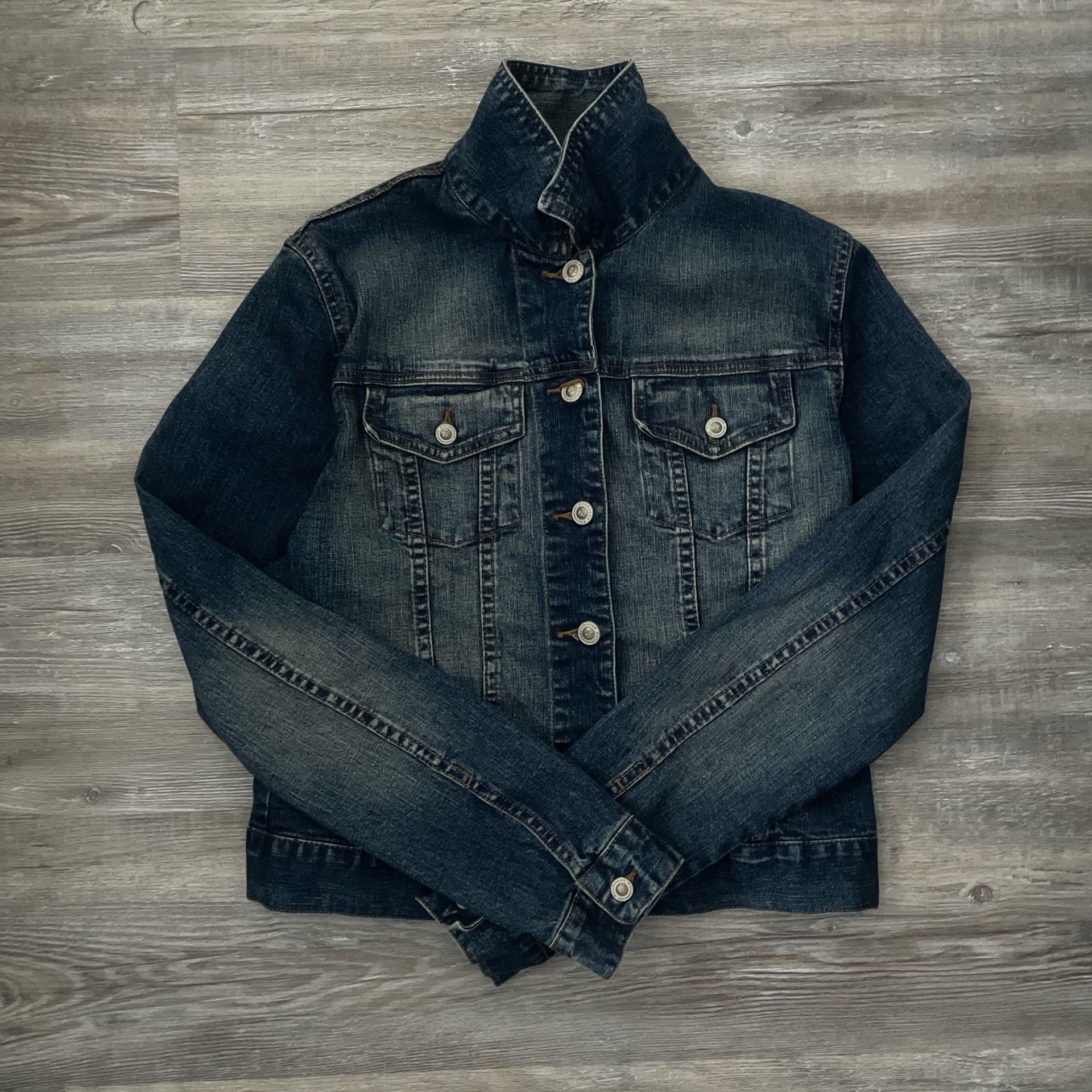 roca wear jean jacket